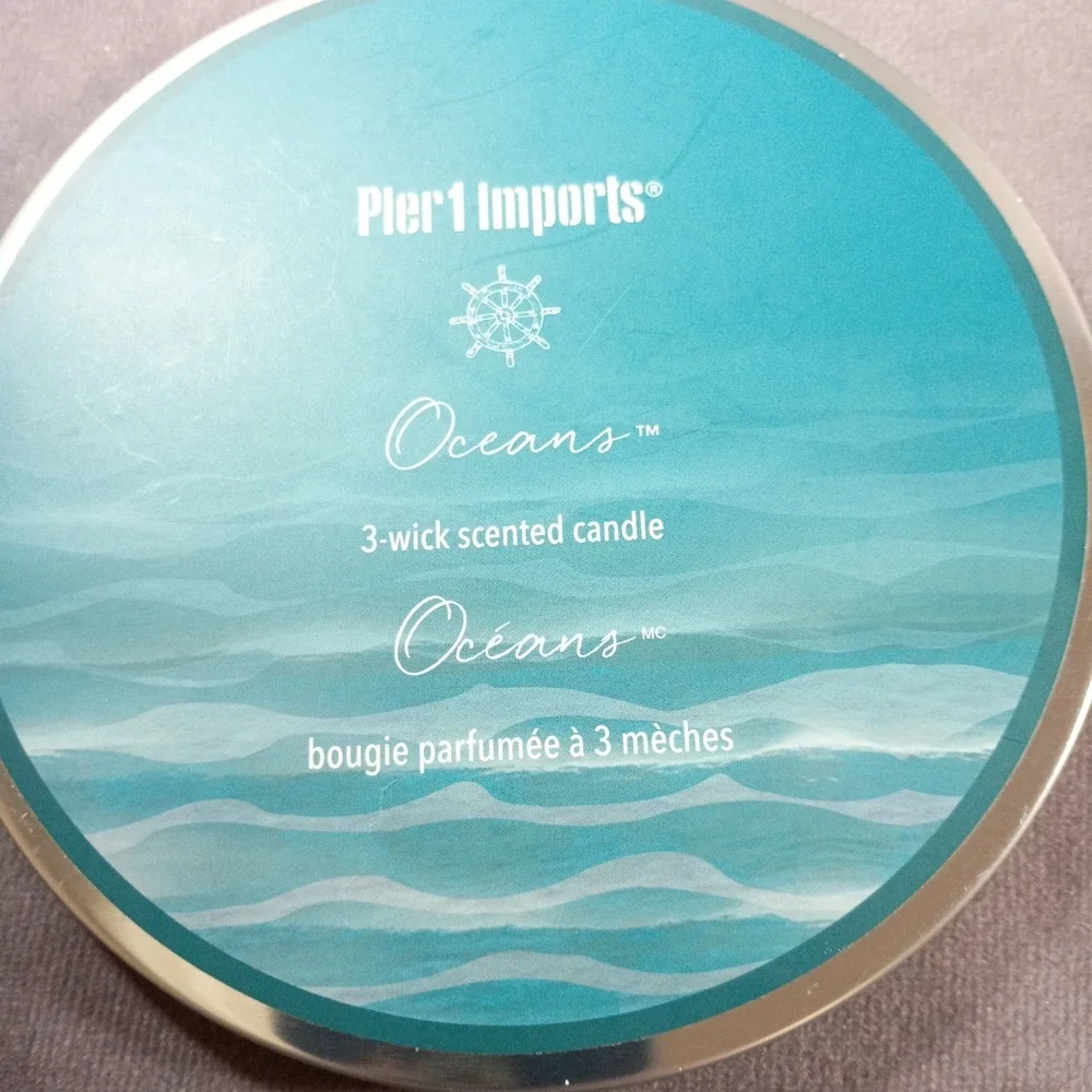 Pier 1 Imports Oceans 3 Wick 14 Oz Scented Jar‎ Candle Pier One